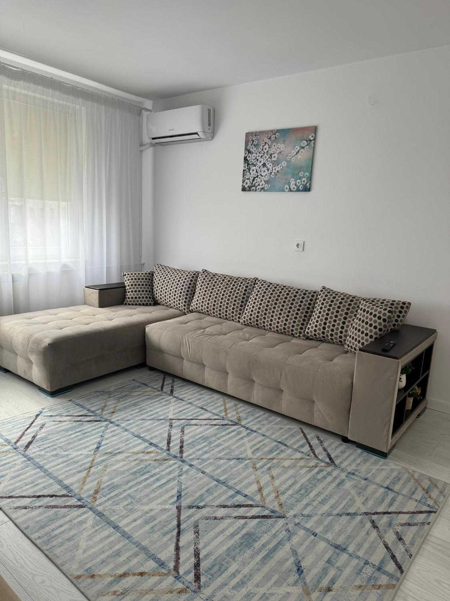 Apartament Central Ramnicu Valcea Bagian luar foto