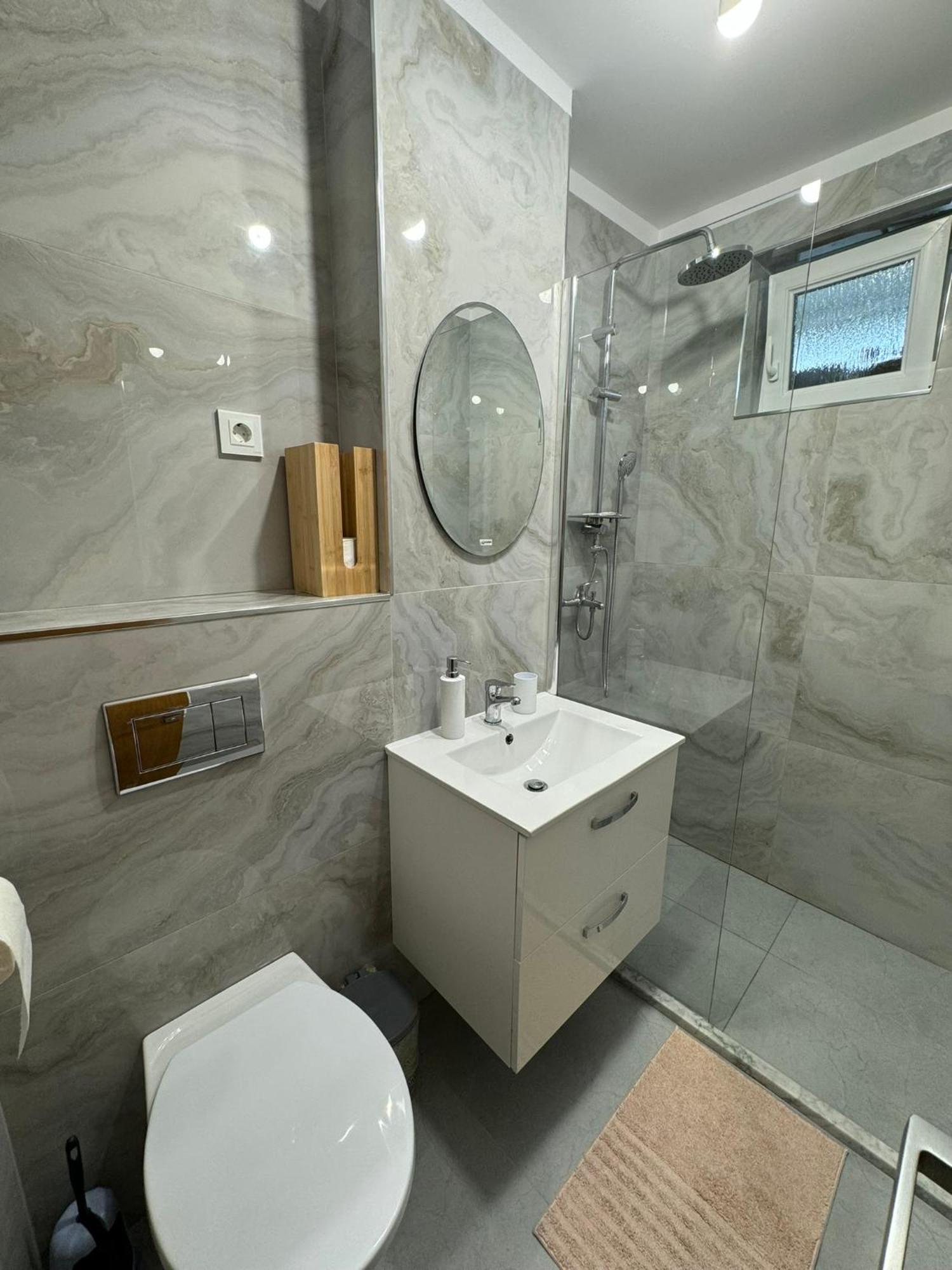 Apartament Central Ramnicu Valcea Bagian luar foto