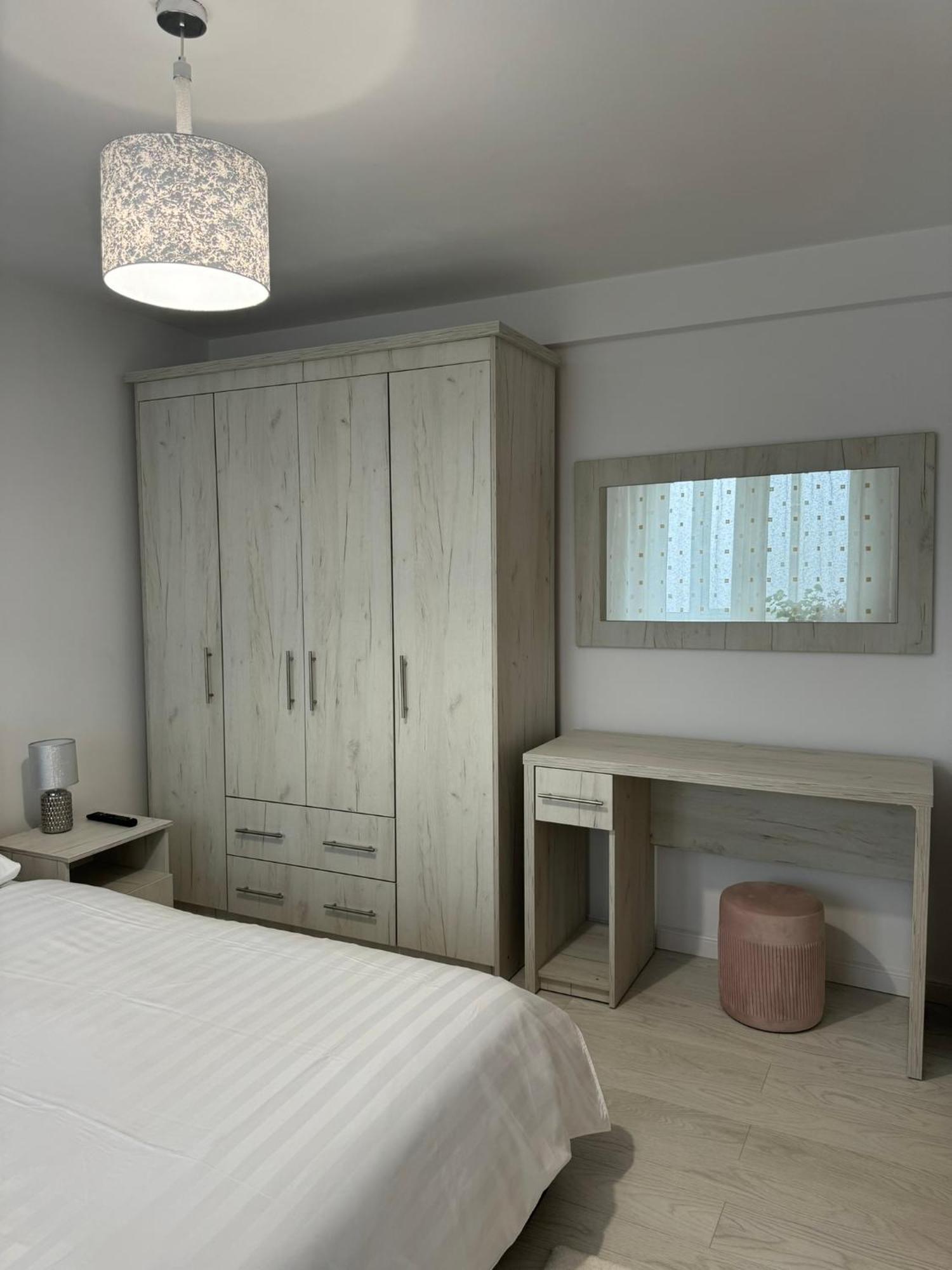 Apartament Central Ramnicu Valcea Bagian luar foto