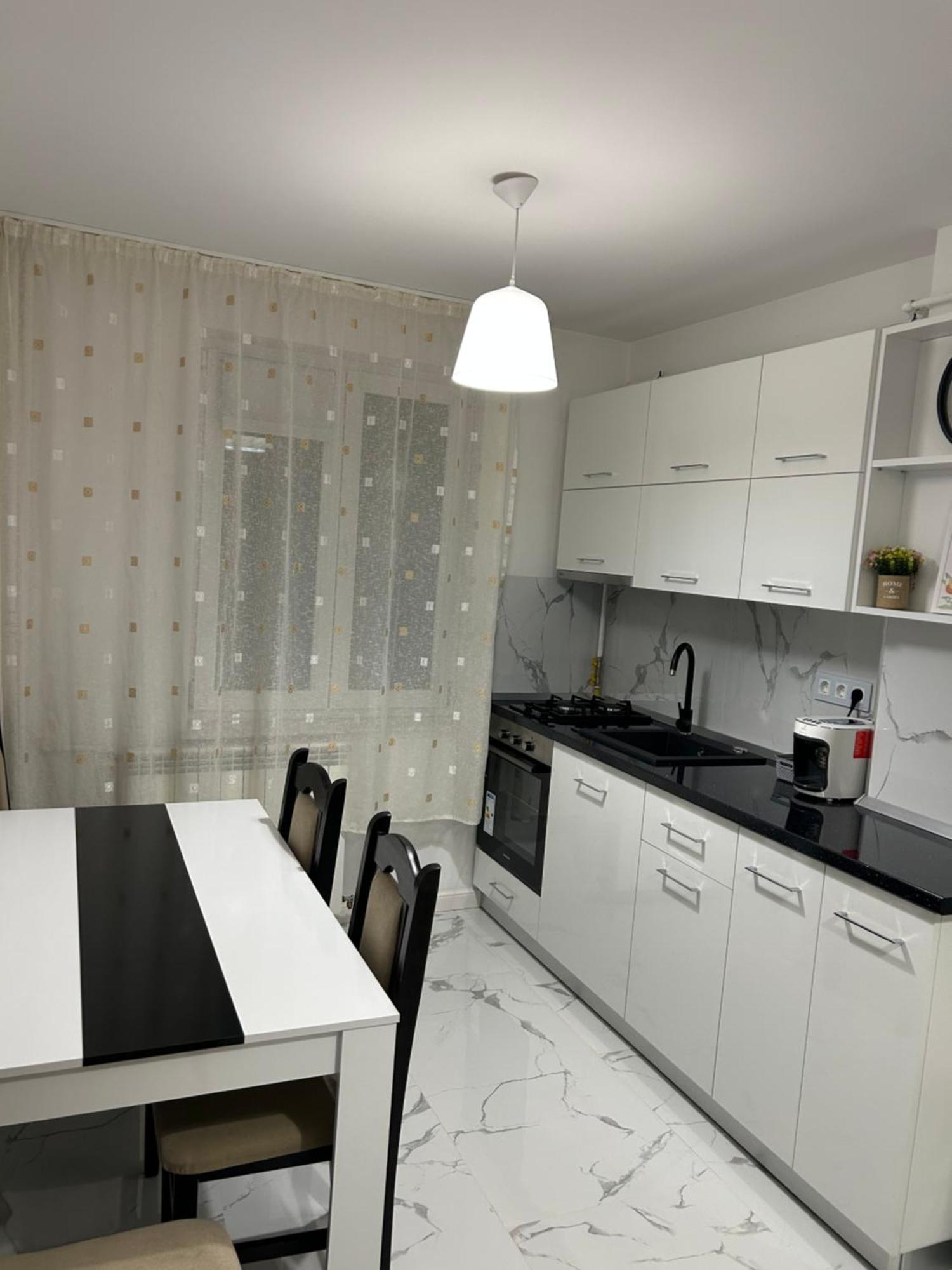 Apartament Central Ramnicu Valcea Bagian luar foto