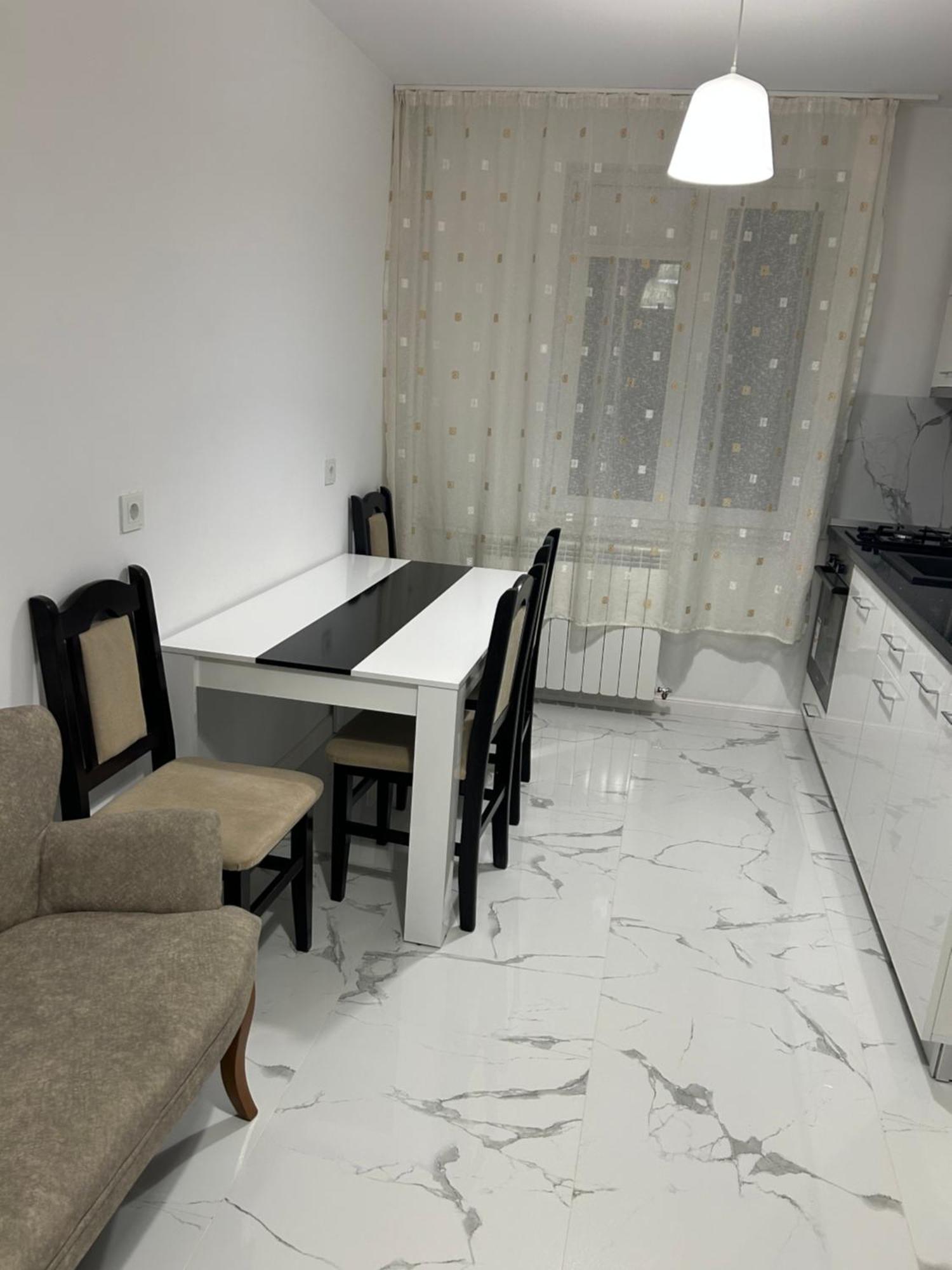 Apartament Central Ramnicu Valcea Bagian luar foto